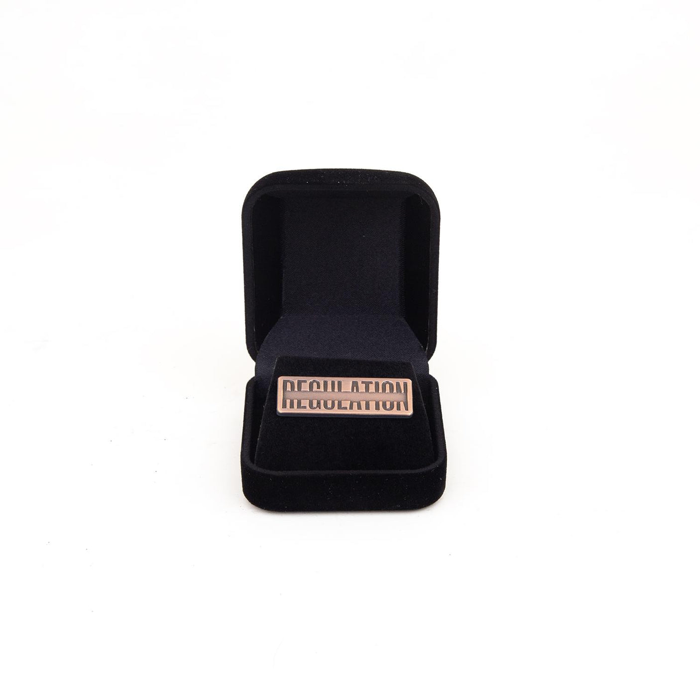 REGULATION Logo Pin Nr. 002, Limitierte Auflage