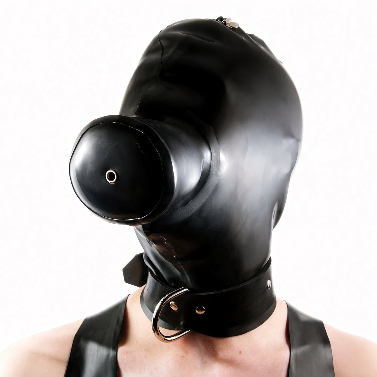 Rubber Snout Hood from REGULATION.