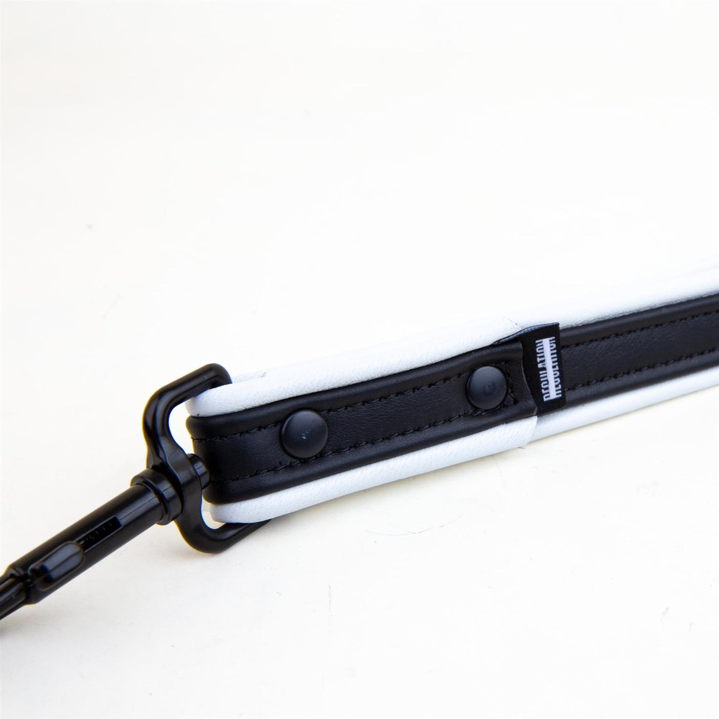 Short Leash, Leather, Black/White from REGULATION.