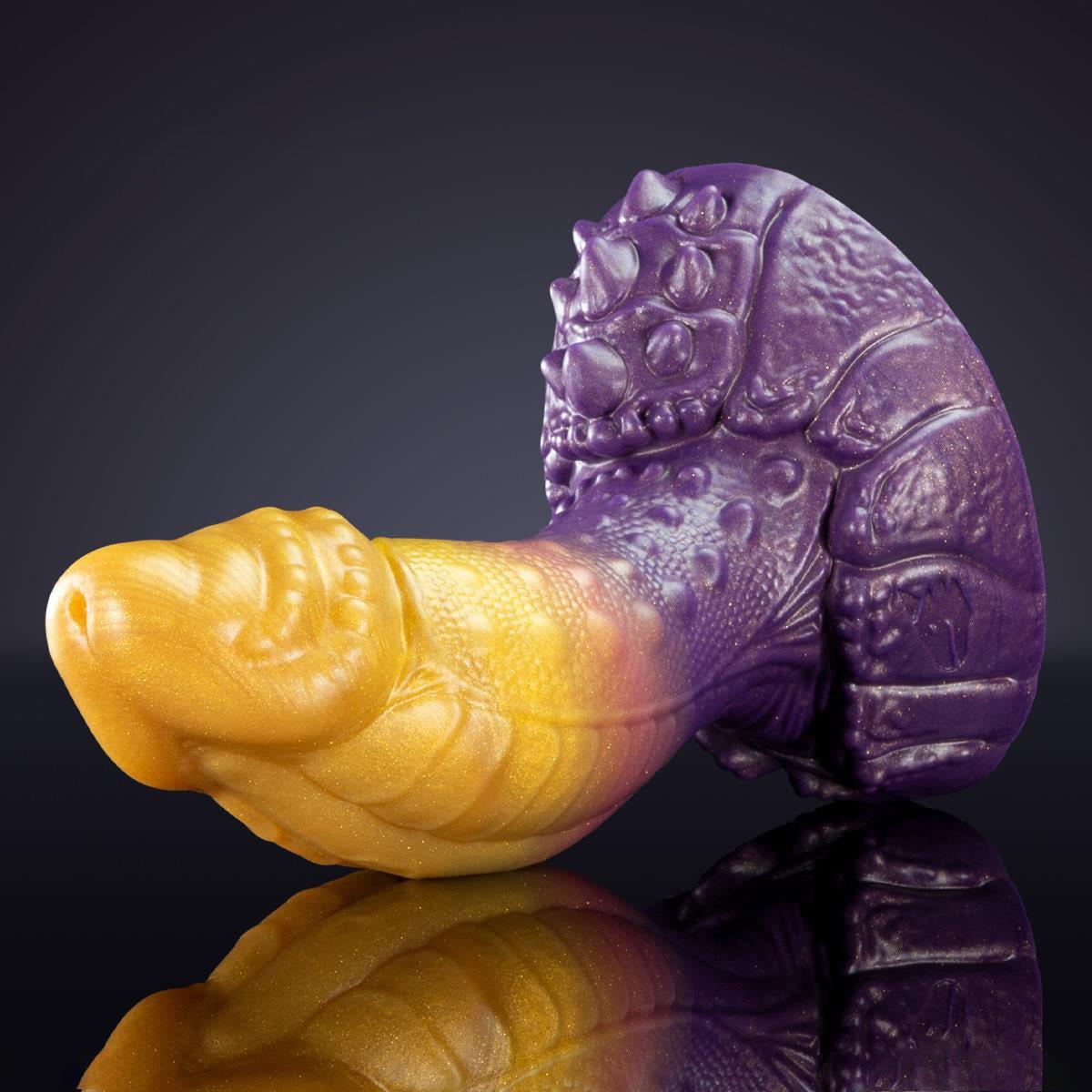 Crackers The Cockatrice, Natural, Dragon Mount from Bad Dragon.