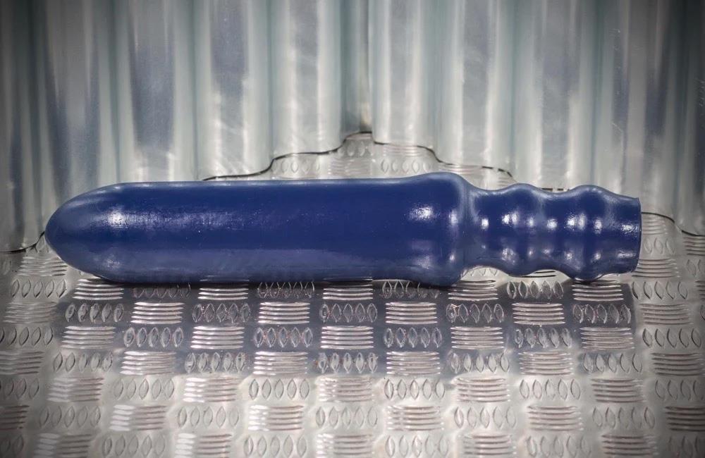 Crackstuffers, Plain Truncheon from Crackstuffers.