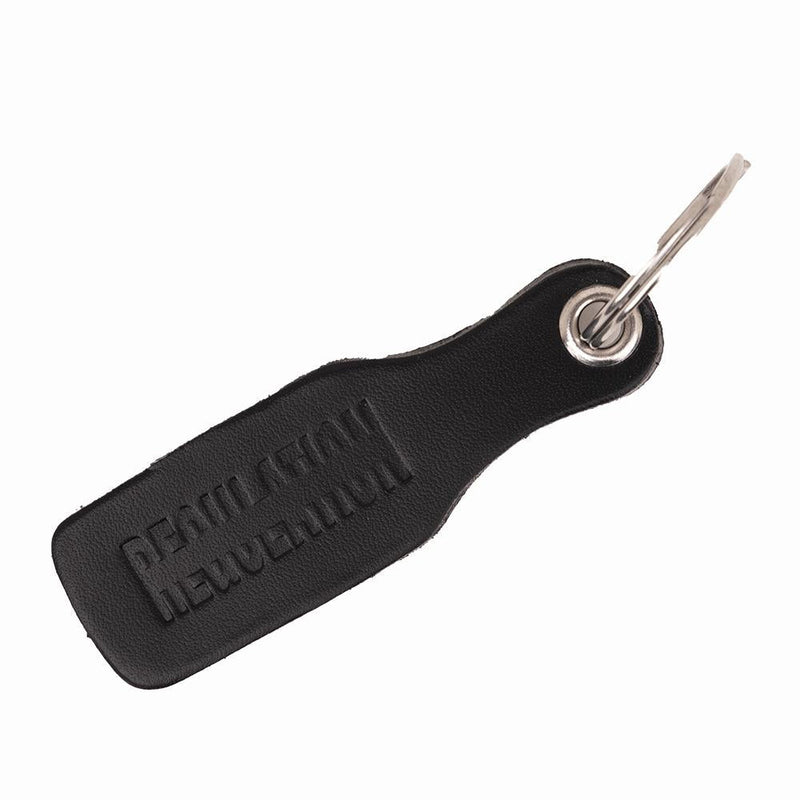 REGULATION Mini-Paddel-Schlüsselring aus Leder