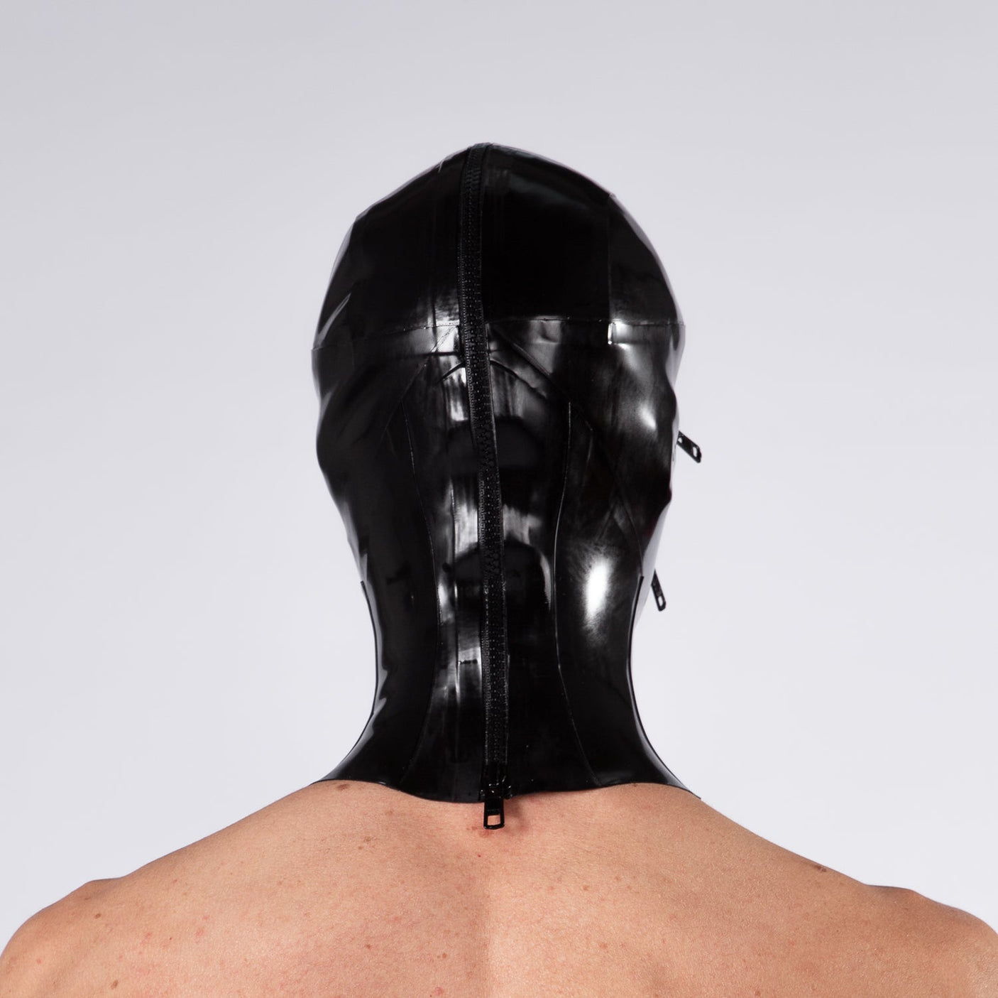 Rubber Posture Hood from REGULATION.
