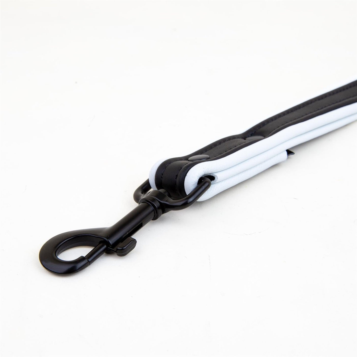 Short Leash, Leather, Black/White from REGULATION.