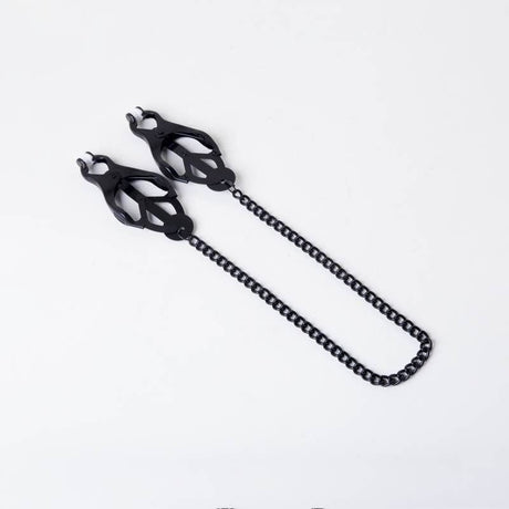 Clover Clamps and chain - Black from REGULATION.