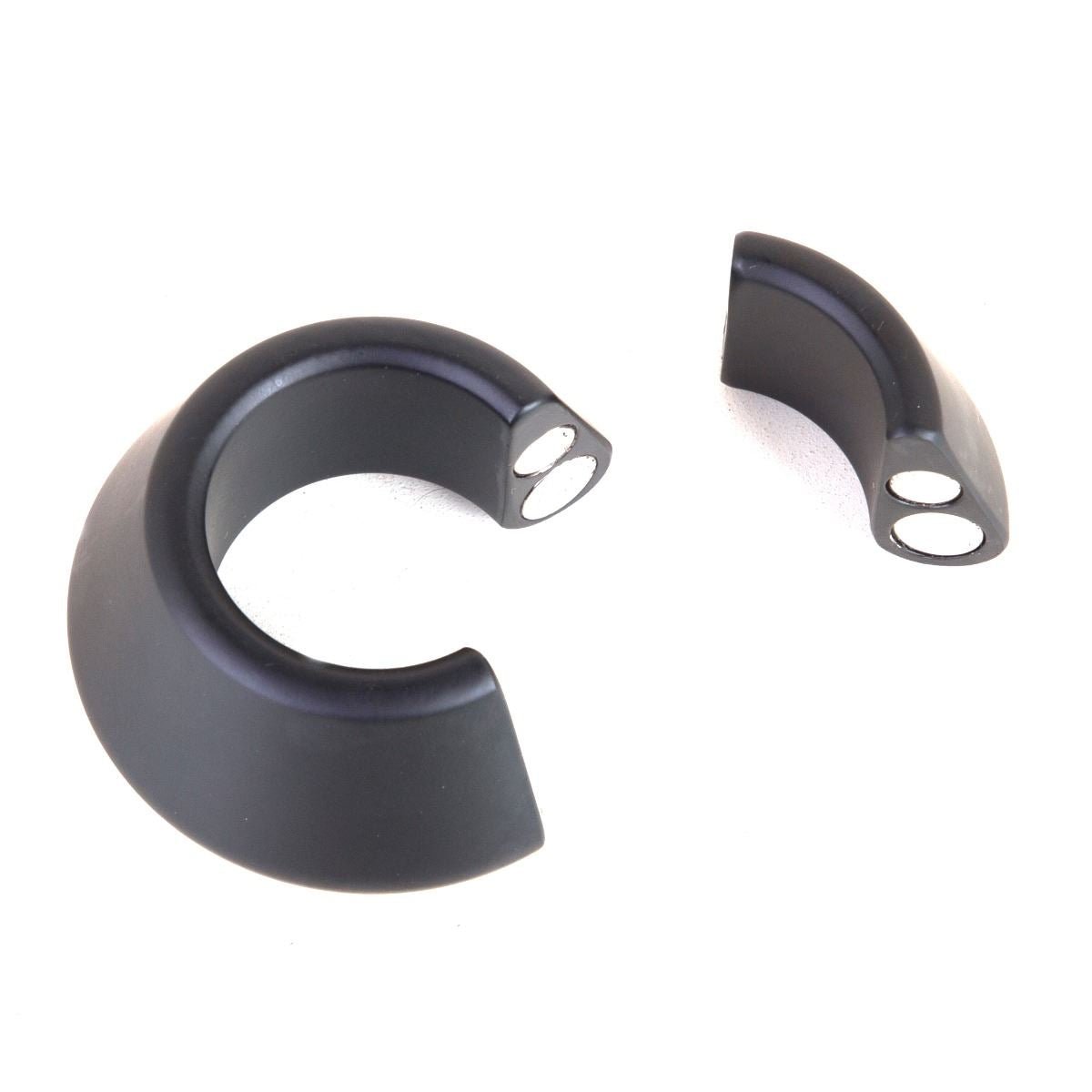 Magna-Chute, Magnetic Ball Stretcher, Black from Dark Forge.