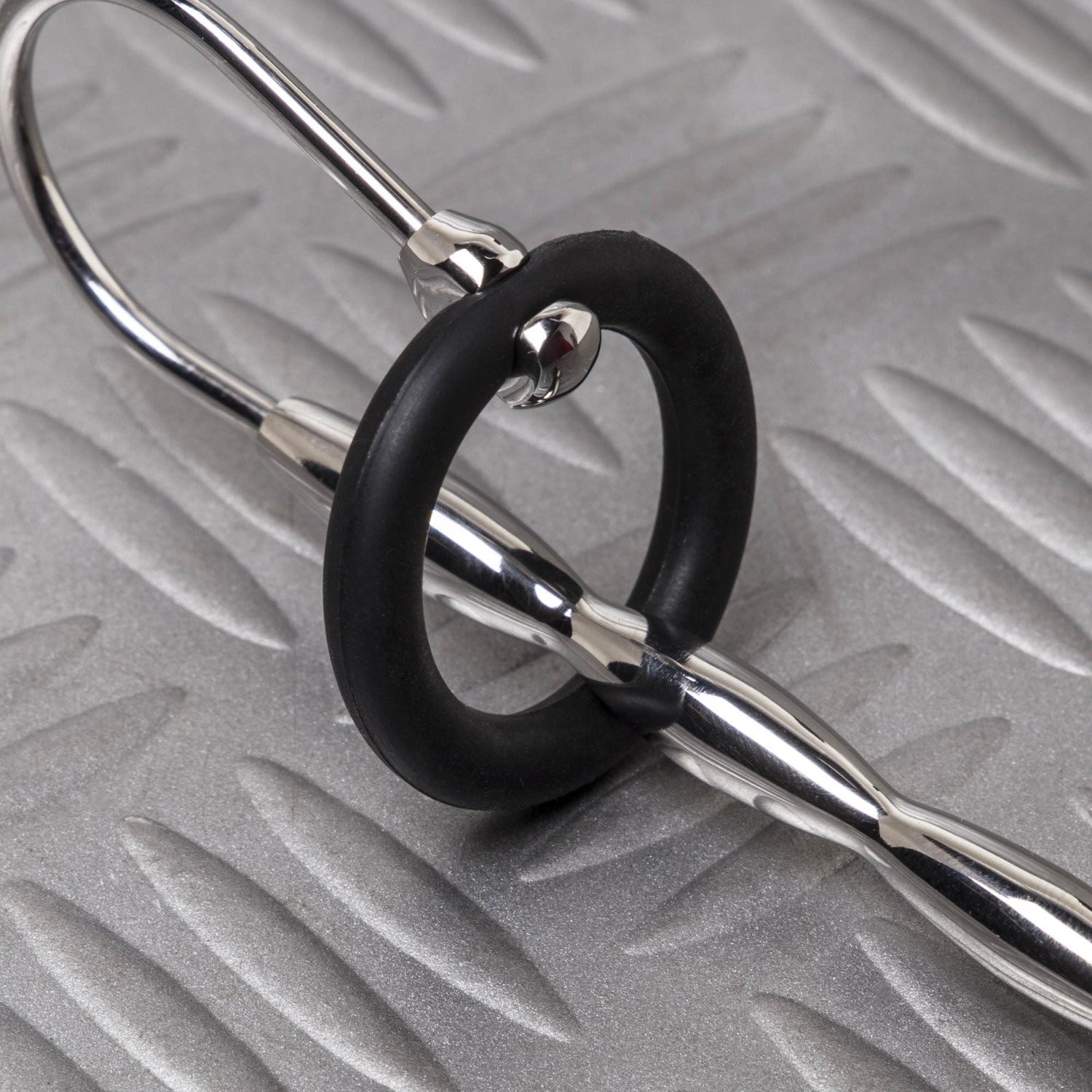 Penis Plug with Rubber Ring, Benny from REGULATION.