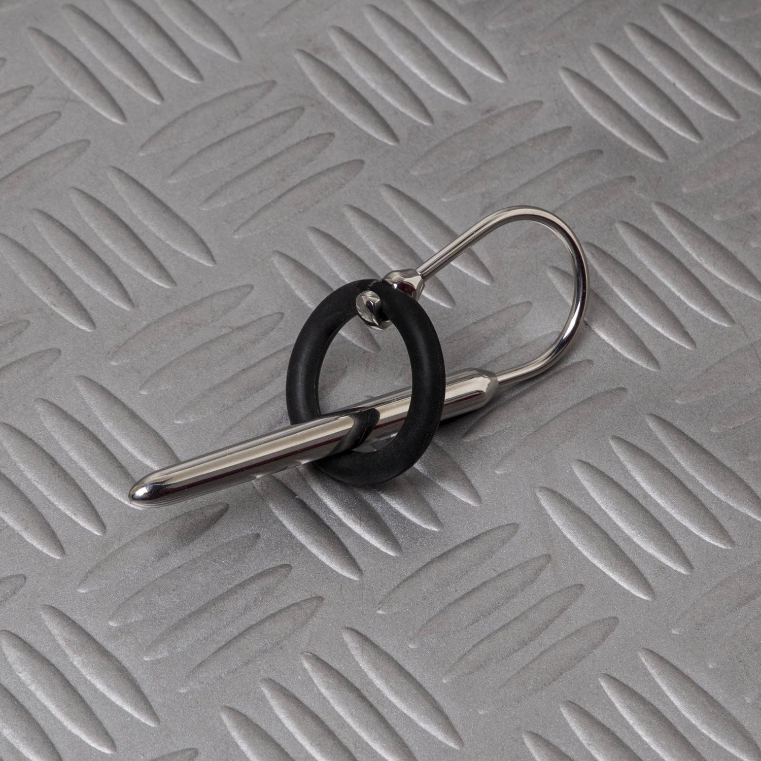 Penis Plug with Rubber Ring, The Arrow from REGULATION.