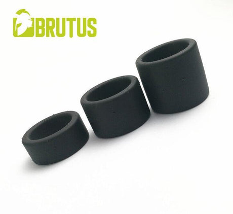 Squeezer Liquid Silicone Ball Tugger from Brutus.